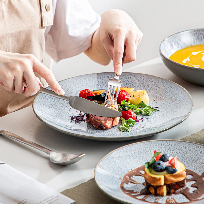 Service de table en céramique brésilienne de 16 pièces